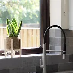 Centre Town House With Riverside Views And Free Parking 1bak יורק