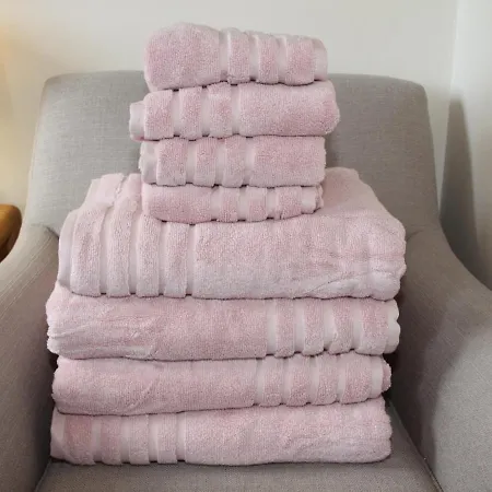 Centre Town House With Riverside Views And Free Parking 1bak 度假居 *