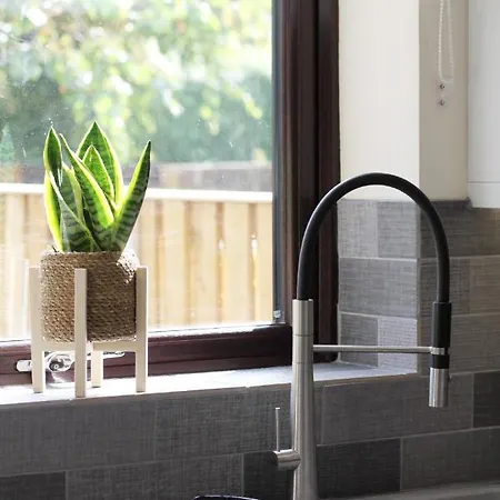 Centre Town House With Riverside Views And Free Parking 1bak Γιορκ